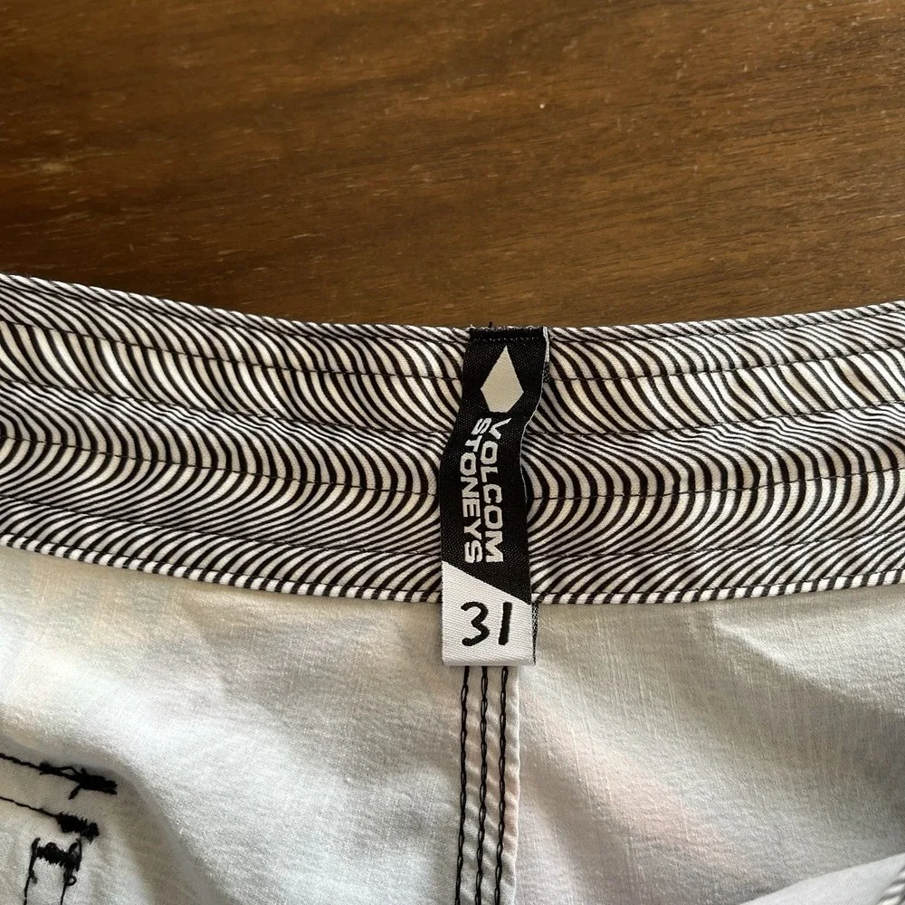 Volcom Swim Shorts Mens 31 Psychedelic Geometric Mod Board Trunks Y2K Surf Skate